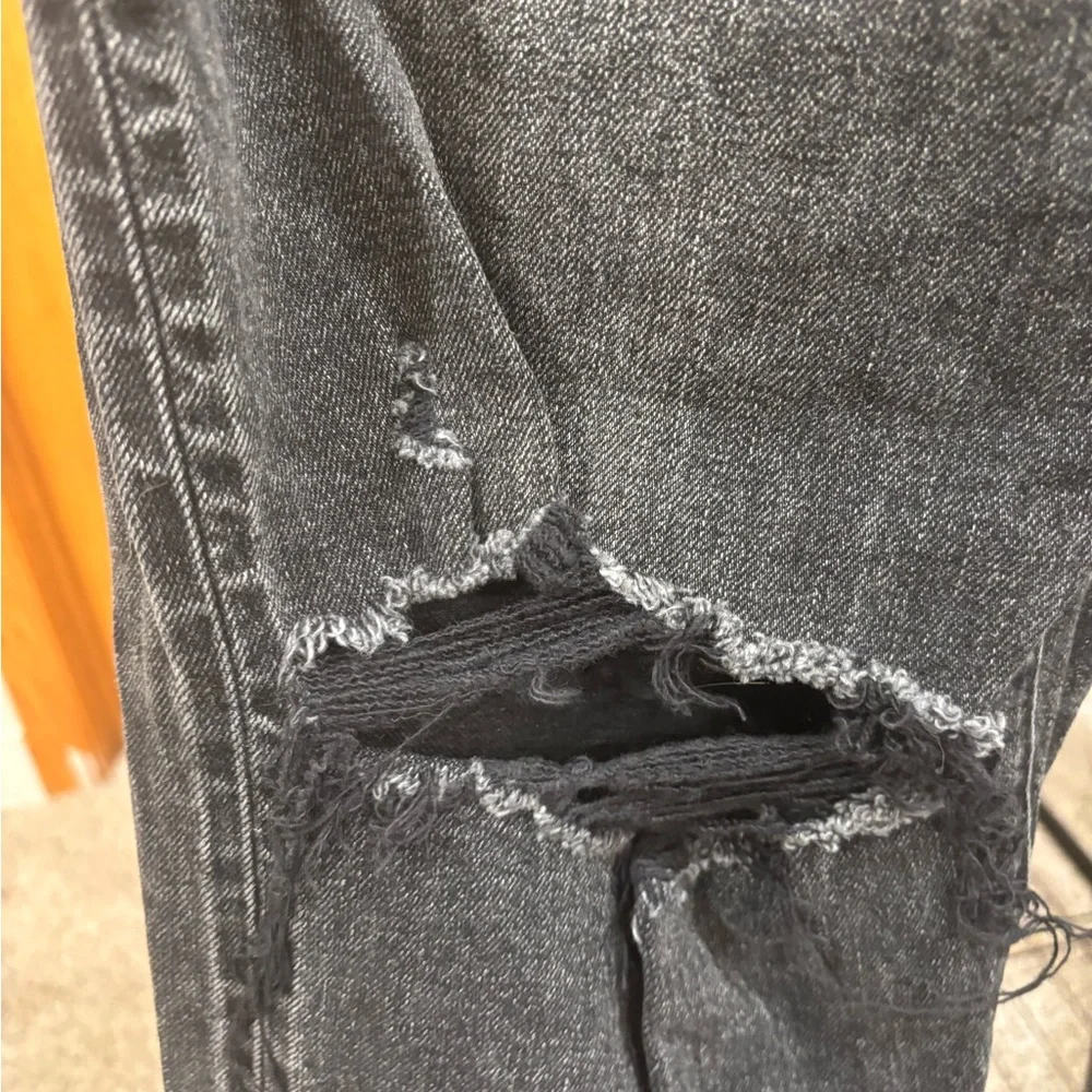 AE77 Distressed Mom Jeans- sold out online! - Picture 3 of 4
